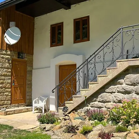 山林小屋 Rybna Hradisko